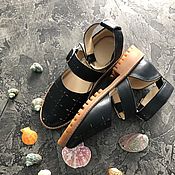 Обувь ручной работы handmade. Livemaster - original item Cosmo sandals black leather beige sole, perforation. Handmade.