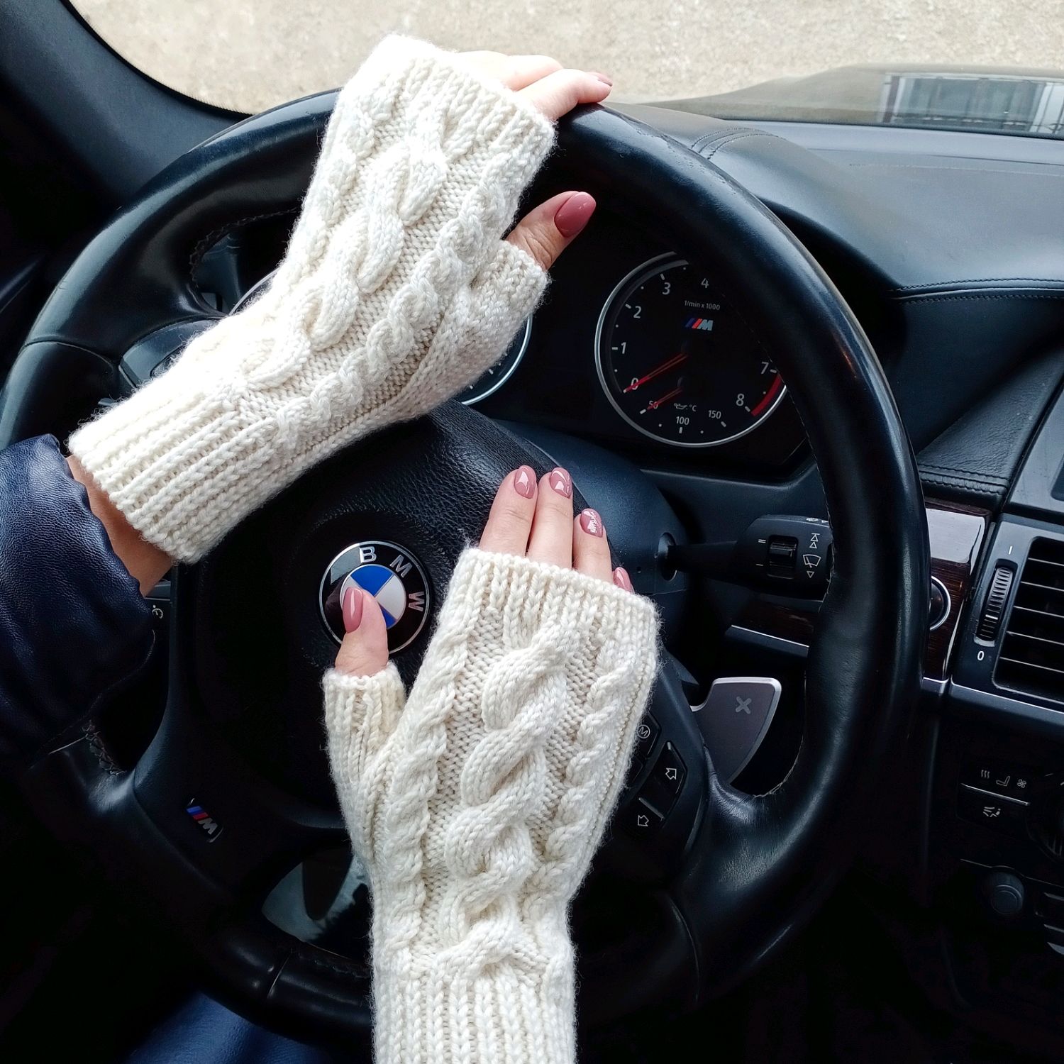 Women's mitts knitted with braids, Mitts, Tula,  Фото №1