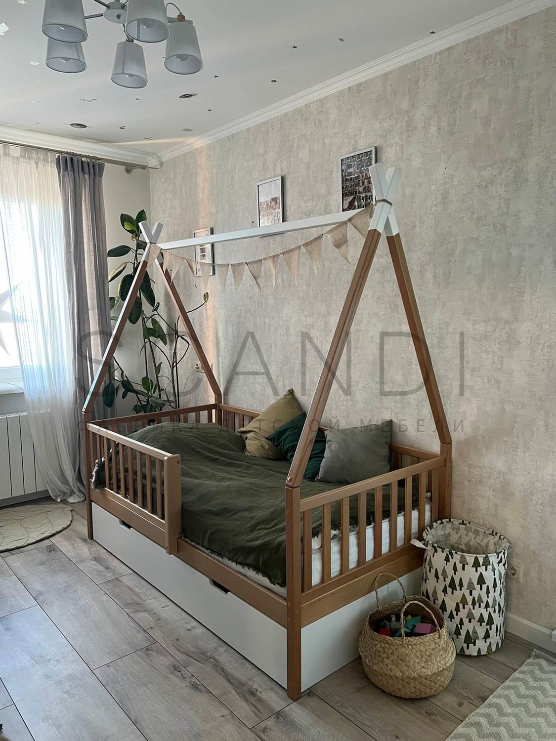 Детская кровать домик Вигвам с бортом - массив Бука в интернет-магазинеЯрмарка Мастеров по цене 29400 ₽ – EXRSDRU