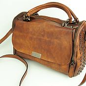 Bag: Crossbody bag: Sienna brown with a pattern