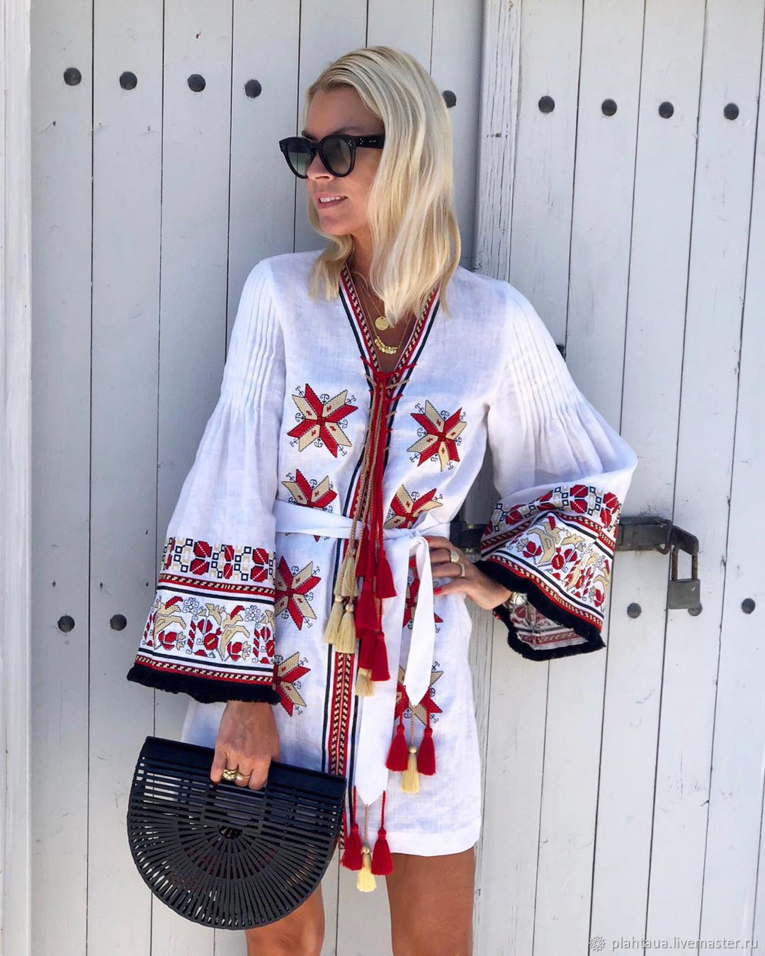 Short dress with fringe \