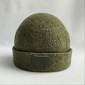 Аксессуары handmade. Livemaster - original item Men`s felted two-layer moss hat with lapel. Handmade.