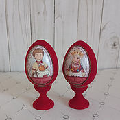 Сувениры и подарки handmade. Livemaster - original item Easter Egg on a Red Velvet stand. Handmade.