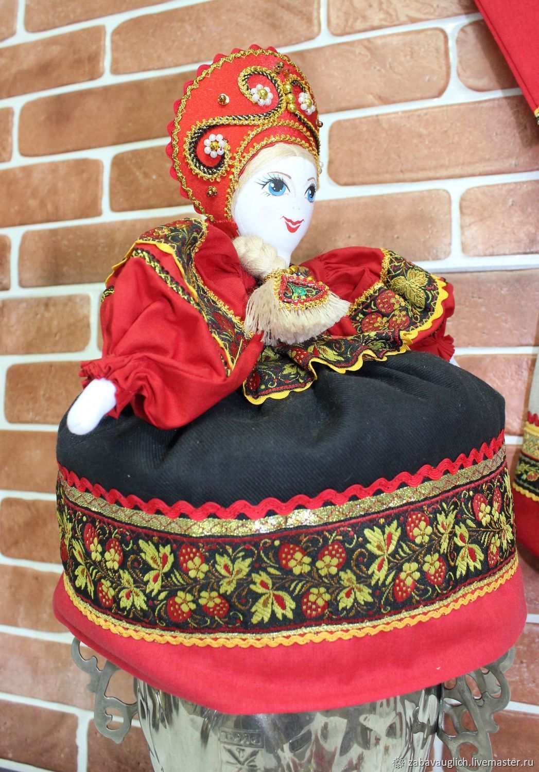 Кукла на чайник своими руками