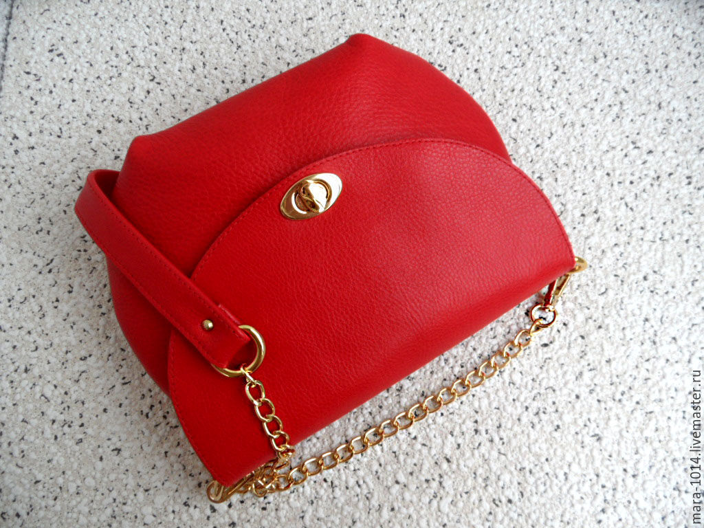 Кошелек для знаков зодиака. Красная сумочка на цепочке. Бордовая сумочка на цепочке. Классическая сумка на цепочке. Классическая кожаная сумка на цепочке.