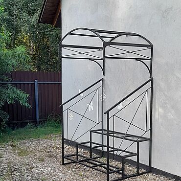 Для дома и интерьера ручной работы. Ярмарка Мастеров - ручная работа Крыльцо металлокаркас с перилами и козырьком. Handmade.