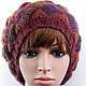 Knitted hat-beret in the art entrelac