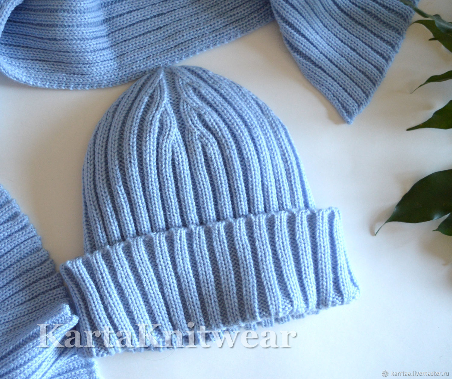 Голубая шапка - схема вязания спицами. Вяжем Шапки на luchistii-sudak.ru | Шапочка, Вязание, Шапка