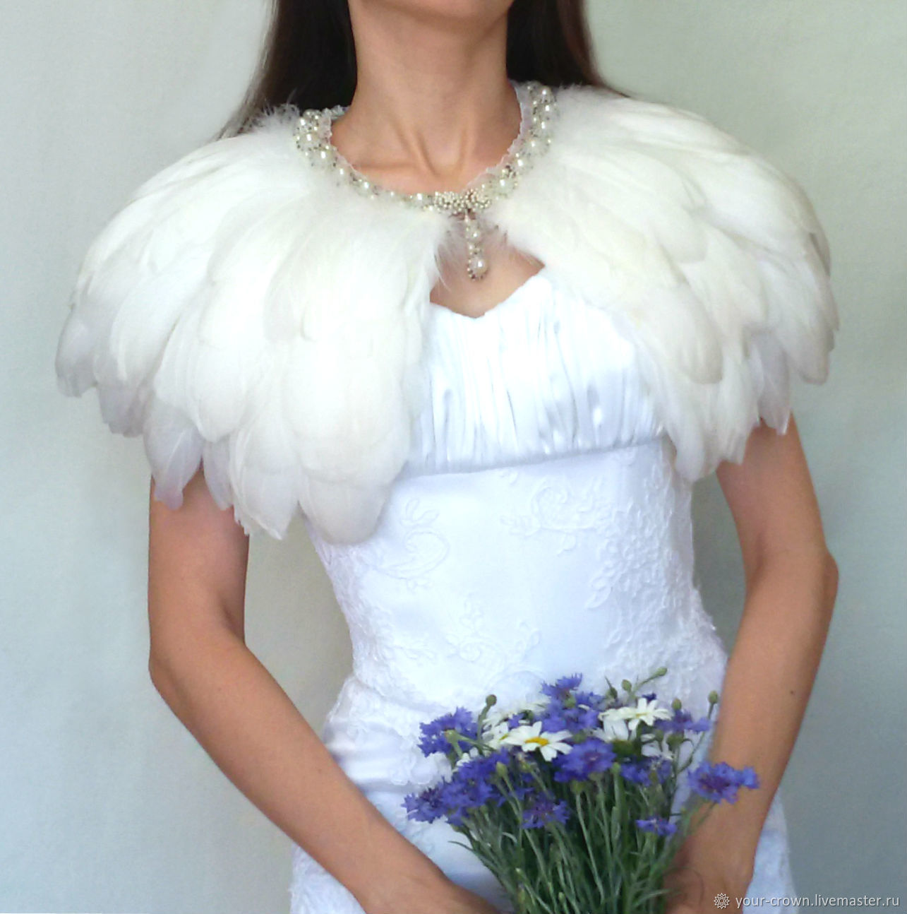свадебные платья из перьев на