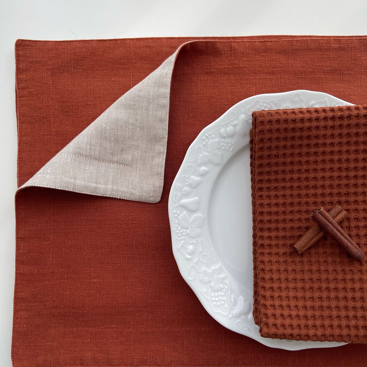 Салфетка под приборы – купить онлайн на Ярмарке Мастеров – Q9XI4RU ...