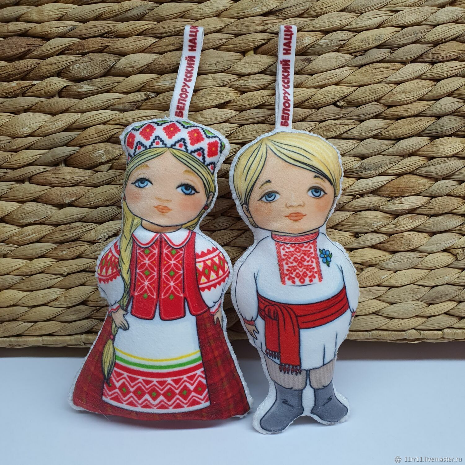 Кукла в белорусском костюме