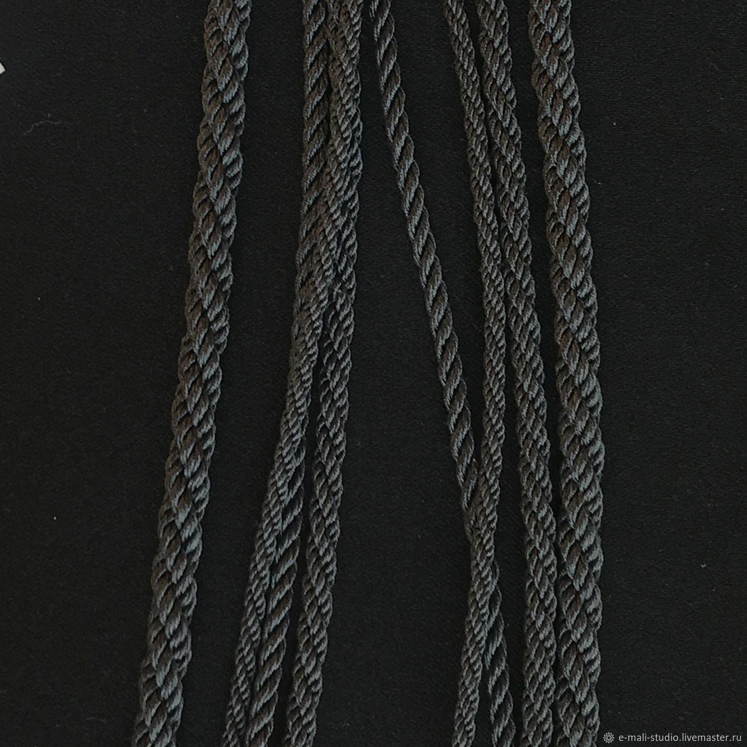 Гайтан шелковый шнур Графит Graphite без замка 60 см купить в интернет ...
