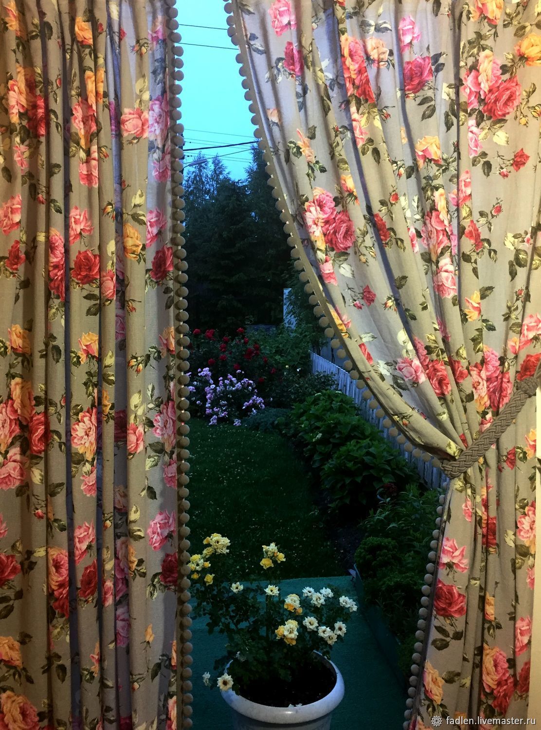 шторы с розочками прованс в интерьере