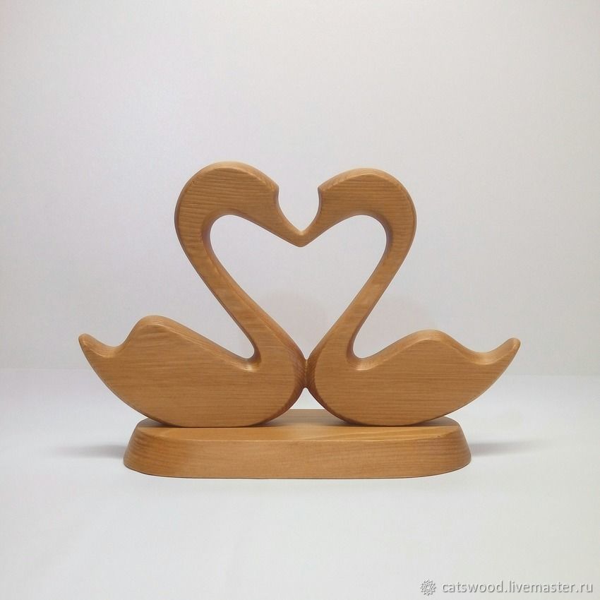 Wooden Swan Love Sculpture