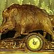 Деревянная статуэтка кабана с часами. Статуэтка. Master DUO. Интернет-магазин Ярмарка Мастеров.  Фото №2