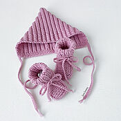 Одежда детская handmade. Livemaster - original item Children`s hats: beanie and booties, pink set. Handmade.