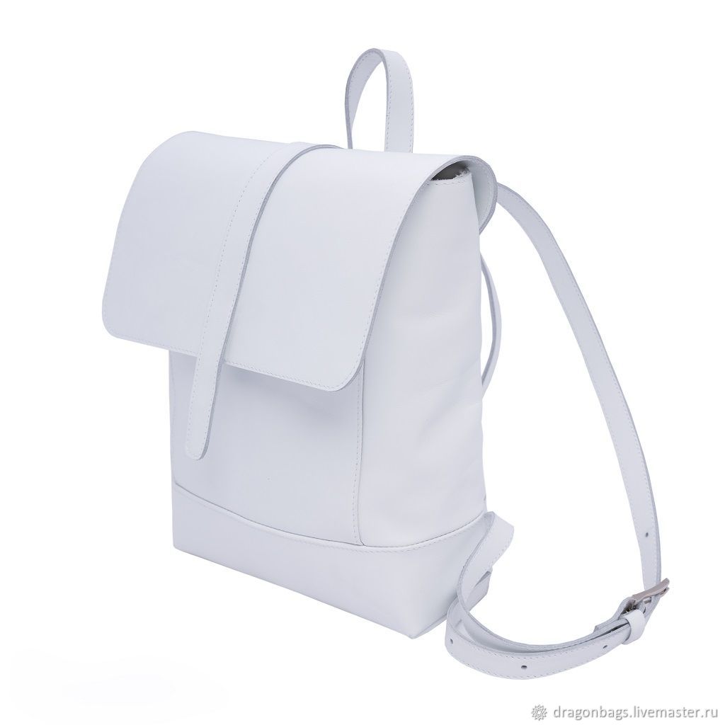 Белый кожаный рюкзак