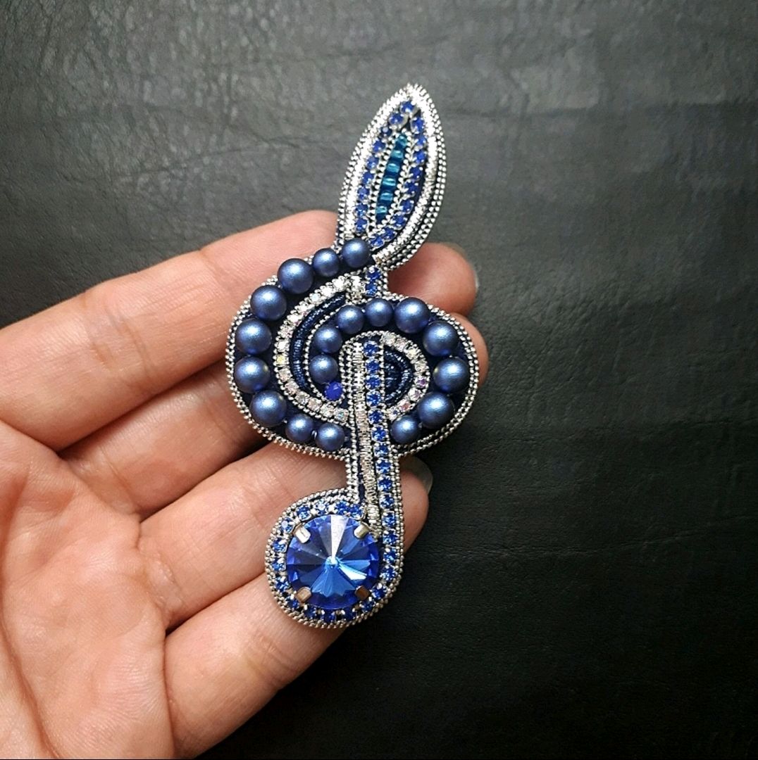 Серьги из бисера леденец. Как сделать трость из бисера. Вязаный леденец трость. Как сделать трость из бисера. Как сделать трость из бисера.