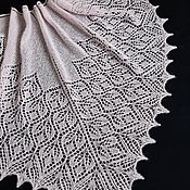 Shawls: Openwork shawl made of wool with beads Sand