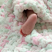 Для дома и интерьера handmade. Livemaster - original item Baby knitted blanket for girls: mint pink and white. Handmade.
