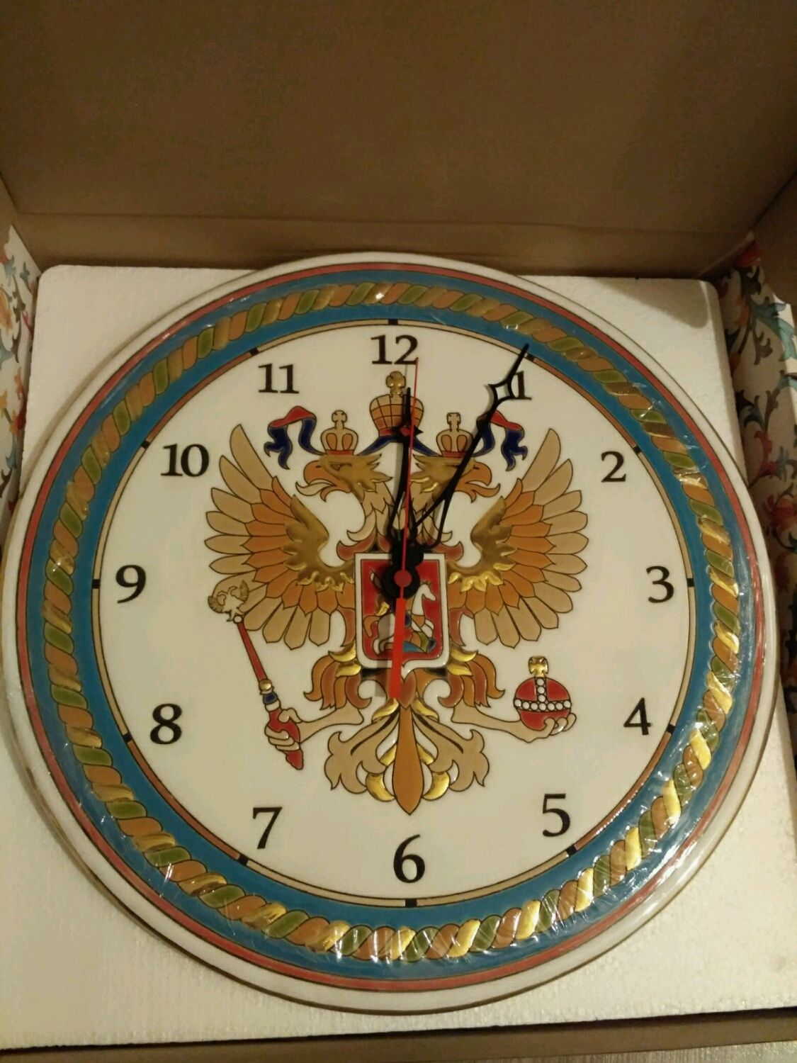 часы герб