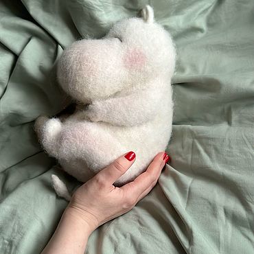 Куклы и игрушки ручной работы. Ярмарка Мастеров - ручная работа Муми-тролль спящий (любой размер на заказ). Handmade.