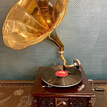 Дизайн и реклама ручной работы. Ярмарка Мастеров - ручная работа Граммофон His master’s voice. Handmade.
