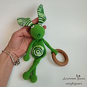 Teething toy pig with a ring