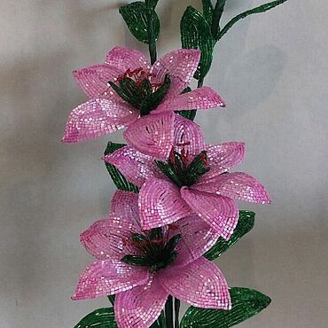 Набор для вышивания бисером Радуга Бисера В-410 Благоухающие лилии, 20.5*20.5 см