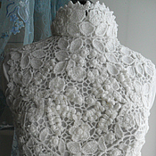 Irish lace. Master Class on crochet floral necklace