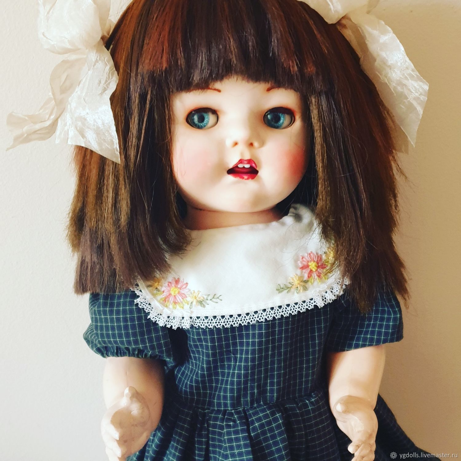 Куклы фарфоровые ремеко коллекшн. Куколка на английском. Куклы англии. Кукла на английском. Британские куклы.