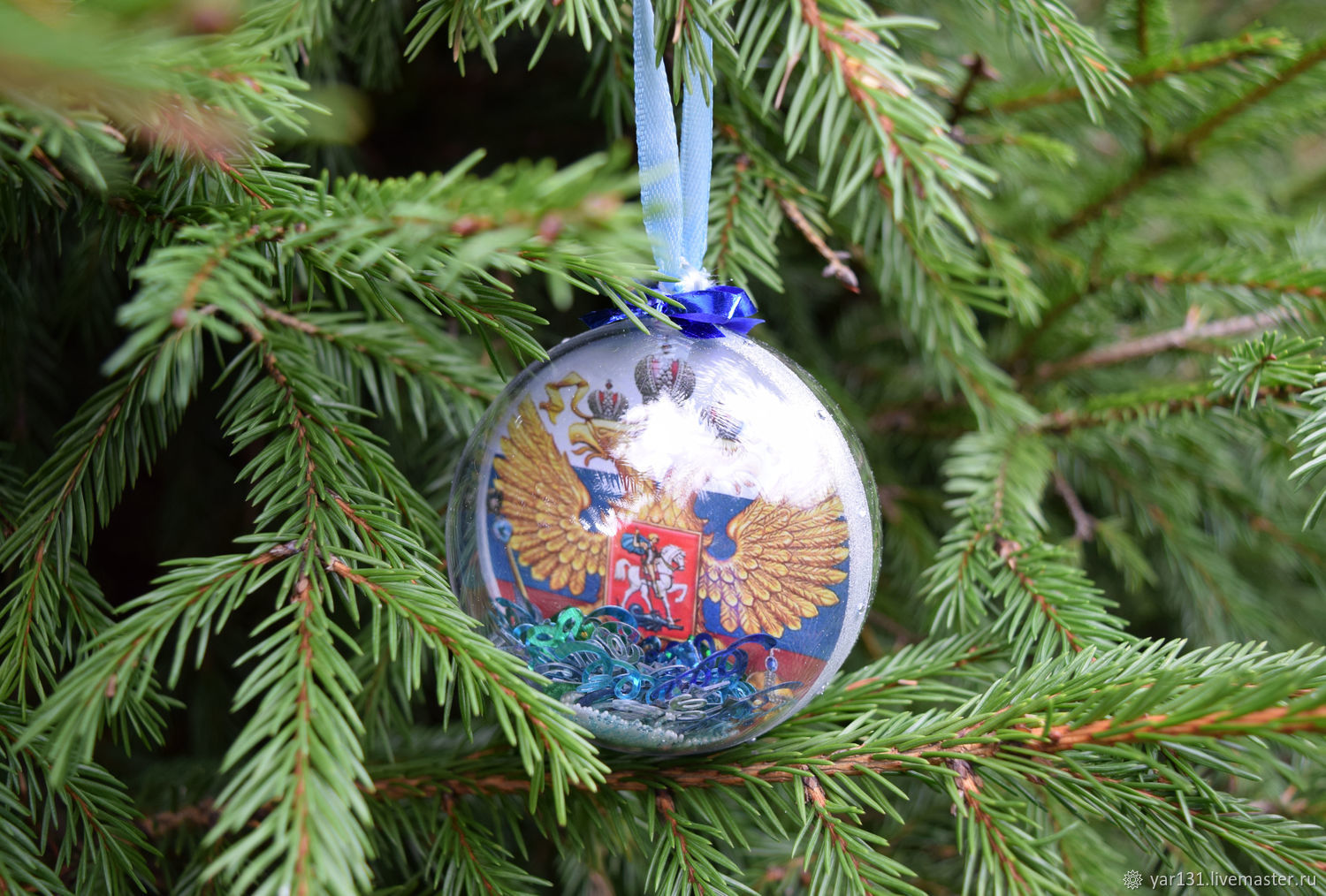 Рождественский шар на елку