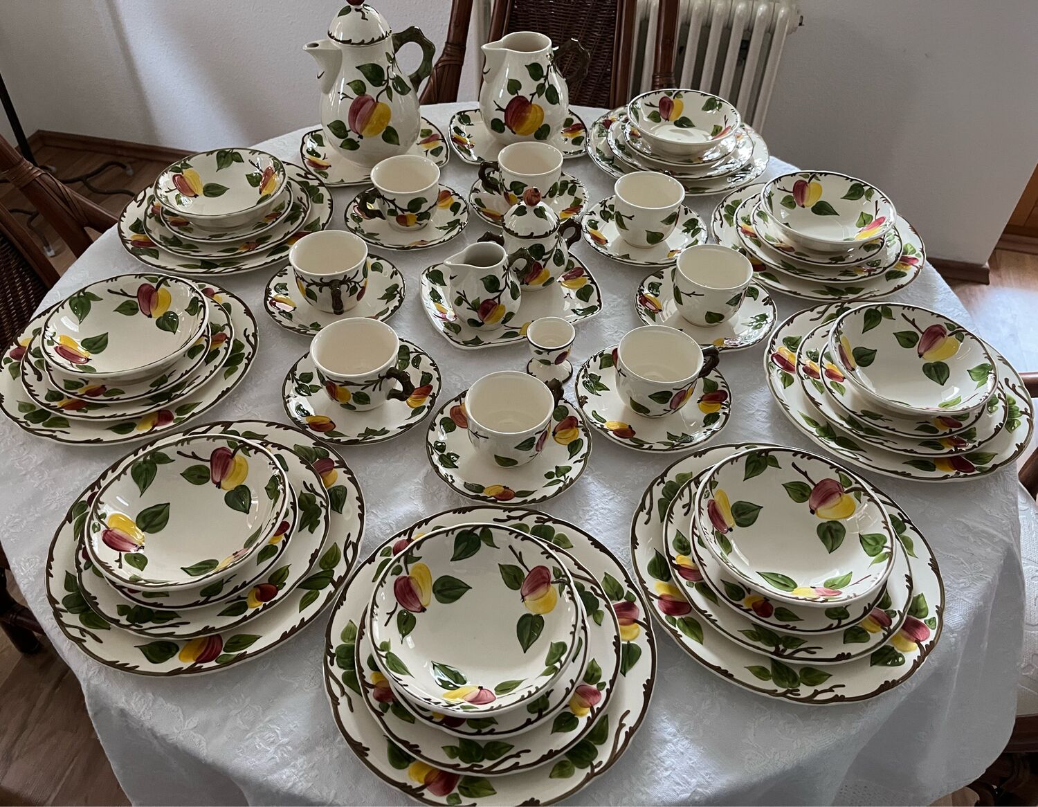 Винтаж Большой 55 предметов сервиз на 8 персон Villeroy Boch, Ma Pomme