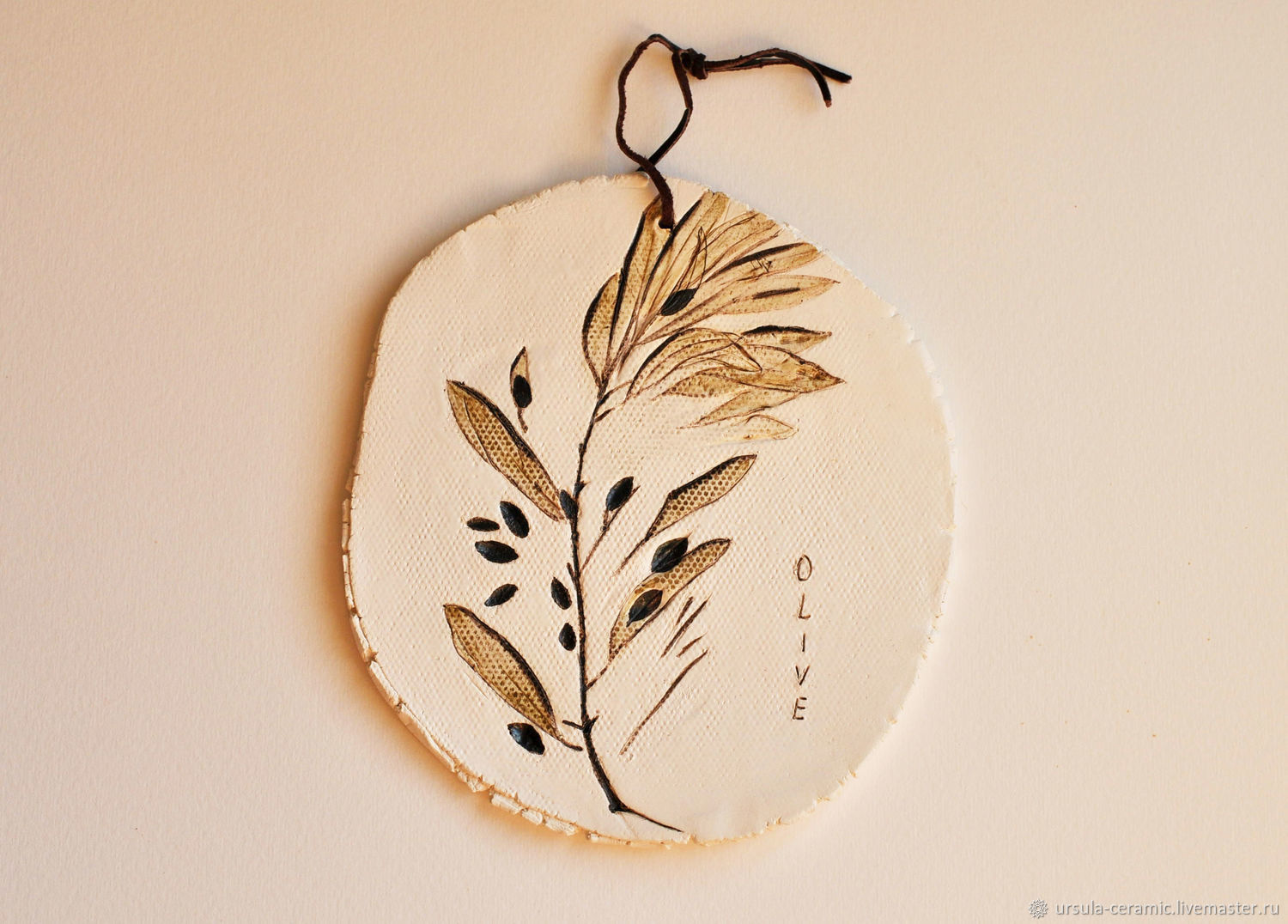 Керамическое панно — декоративная картина из керамики для интерьера