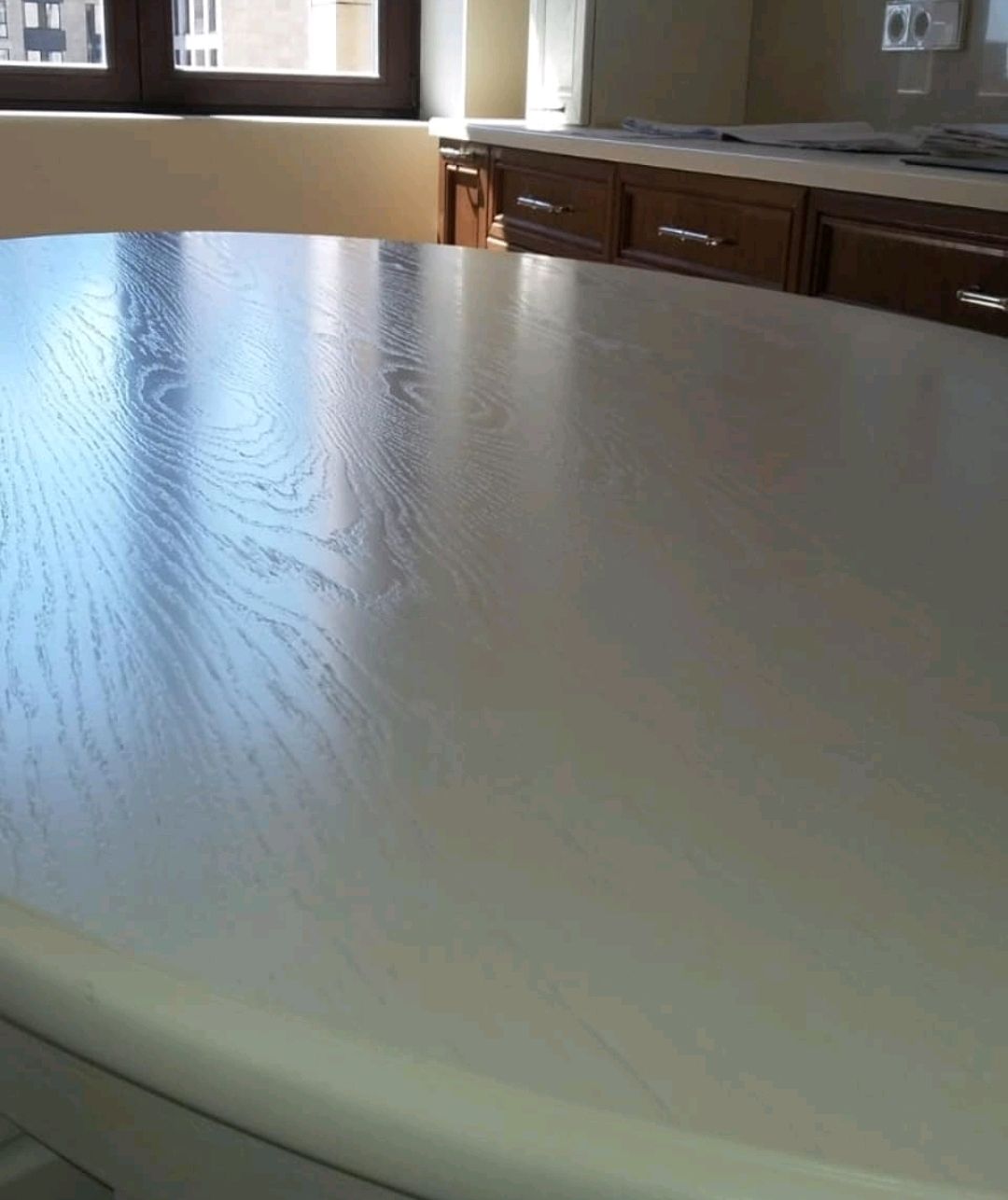 Покрасить стеклянный стол