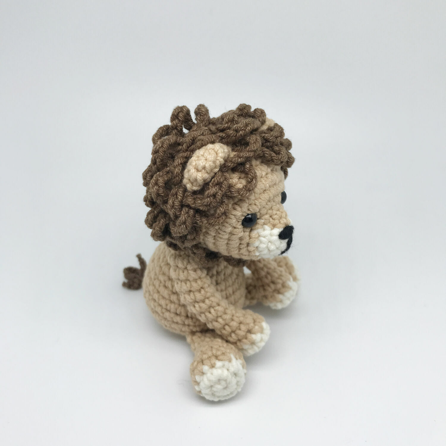 лев амигуруми. игрушки амигуруми лев. лев амигуруми.