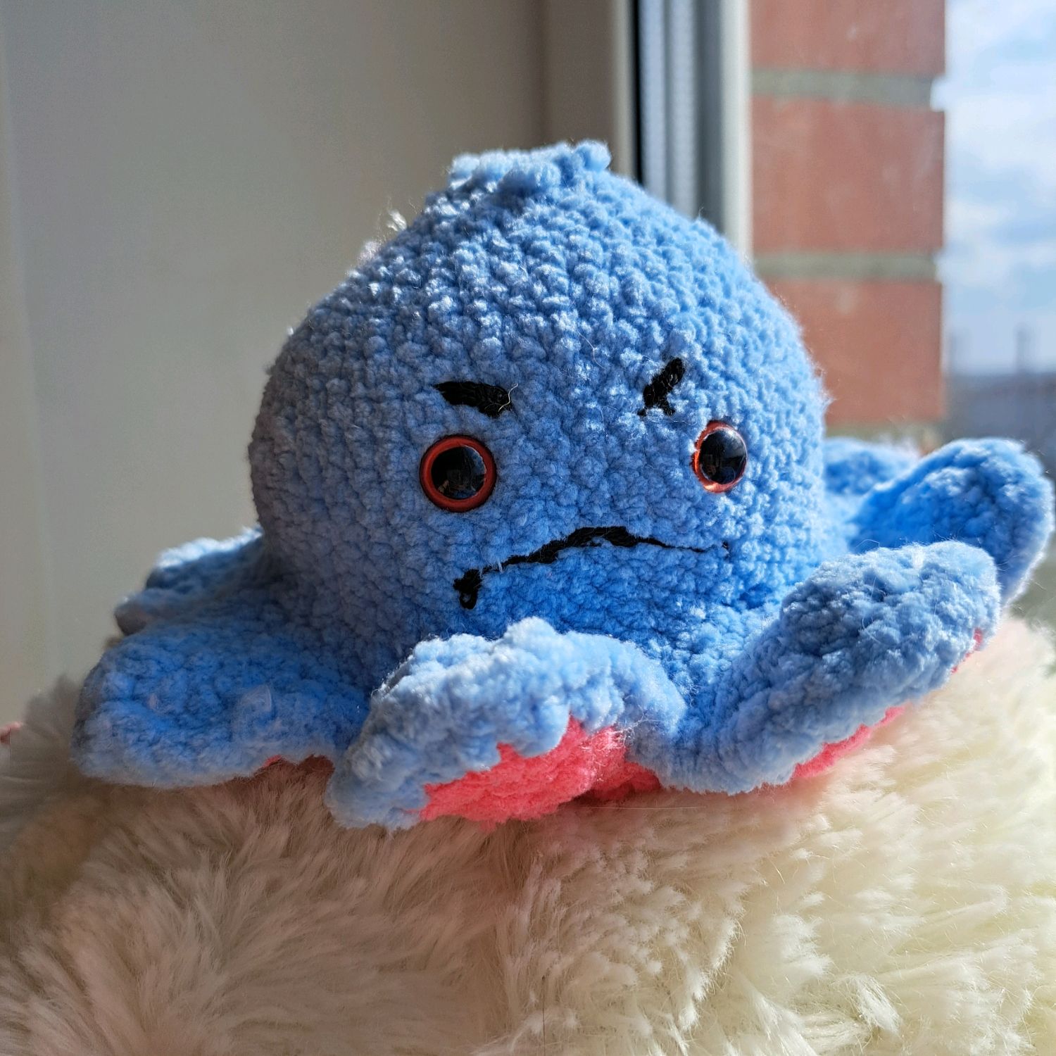 Вязаная игрушка осьминог - перевёртыш в интернет-магазине Ярмарка ...