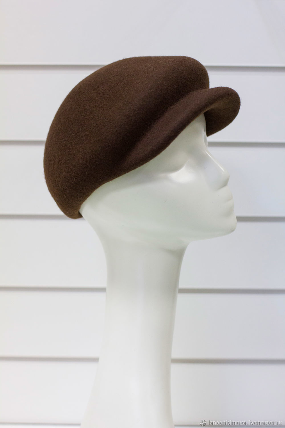 Cap-hooligan. Color milk chocolate 