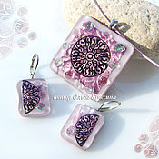 Украшения handmade. Livemaster - original item Lilac-pink jewelry set glass Ornament. fusing Glass. Handmade.
