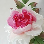 Цветы из шелка. Брошь-цветок Роза "Феерия"