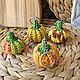 Брелок вязаный тыковка. Амигуруми куклы и игрушки. Наталья (Smileyknit). Интернет-магазин Ярмарка Мастеров.  Фото №2