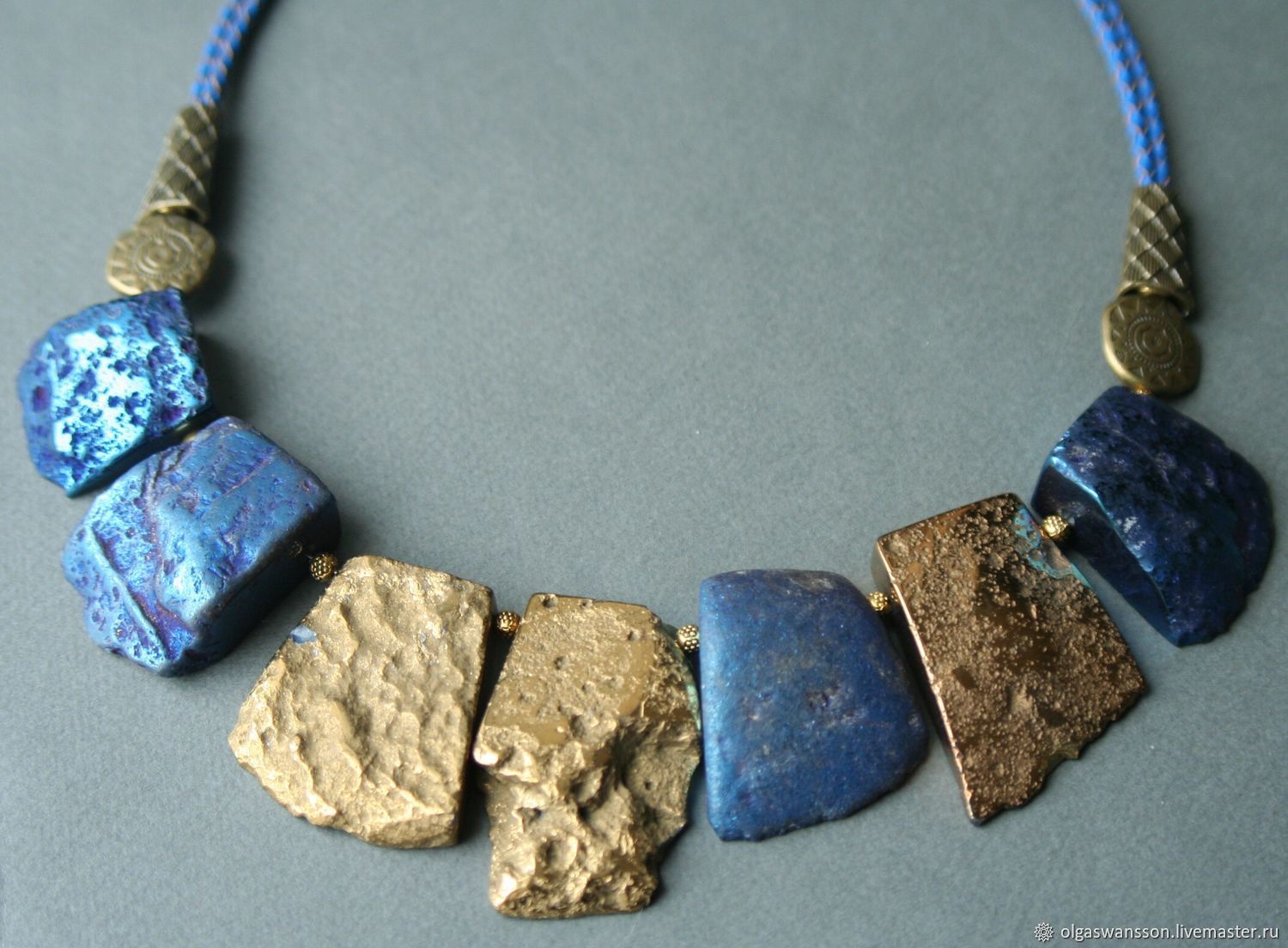 колье город. ожерелье (украшение). ожерелье из стекляруса. колье из жемчуга. ожерелье г.