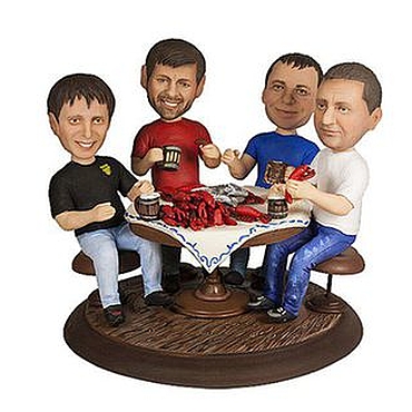 Куклы и игрушки ручной работы. Ярмарка Мастеров - ручная работа Подарок друзьям по фото «Друзья не разлей пиво». Handmade.