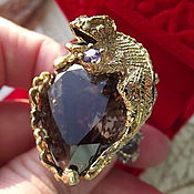 Крупное кольцо "Эсмеральда" с пурпурным аметистом