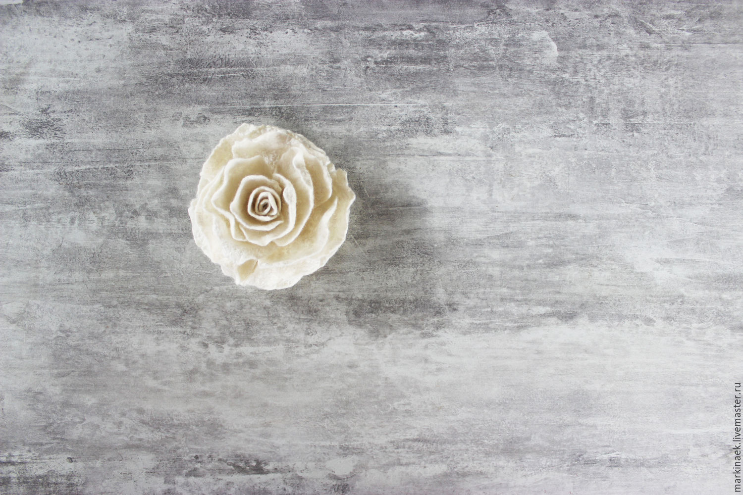 White felt brooch 'rose', Brooches, Kamensk-Shahtinskij,  Фото №1