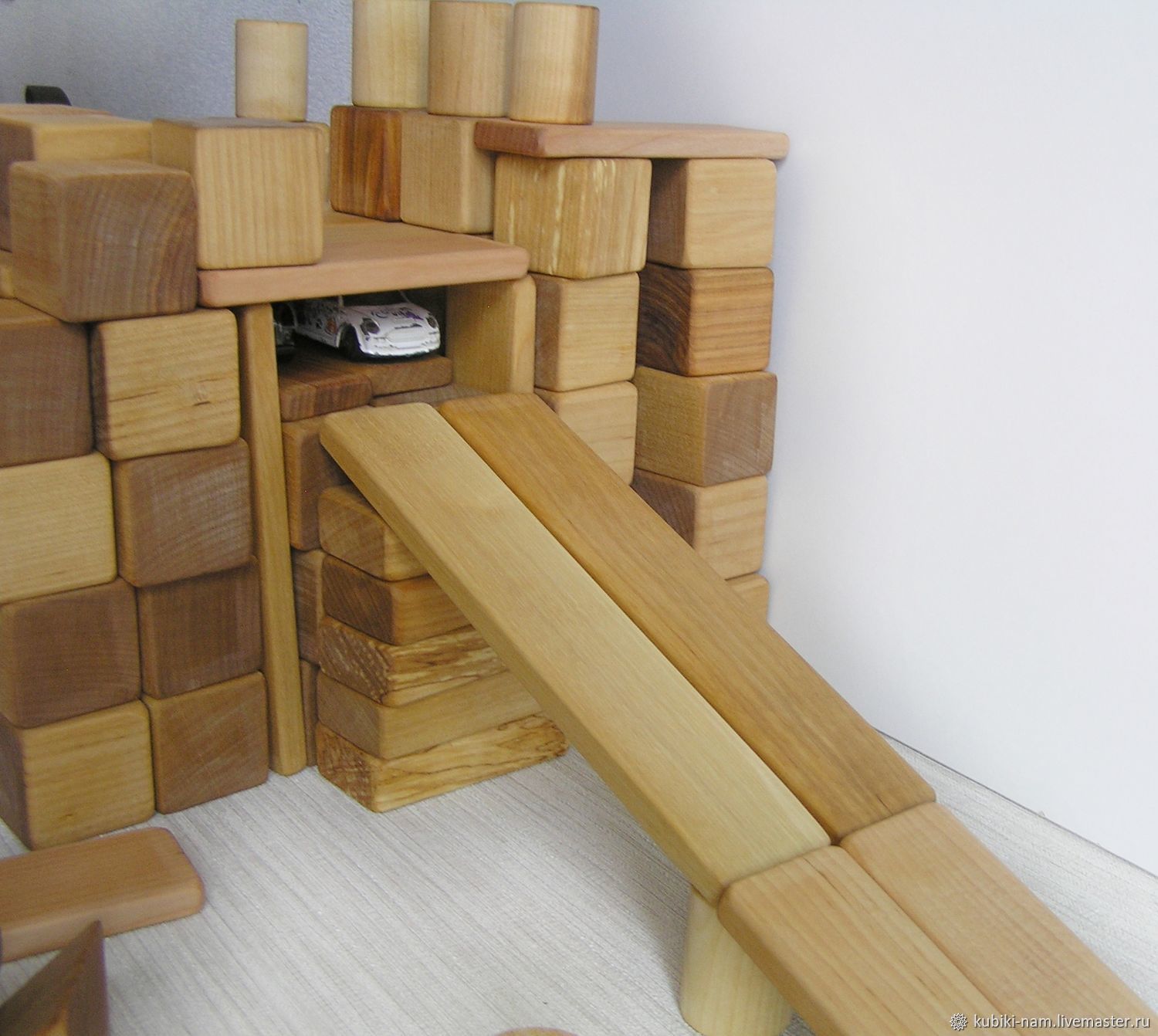 Деревянные кубики конструктор