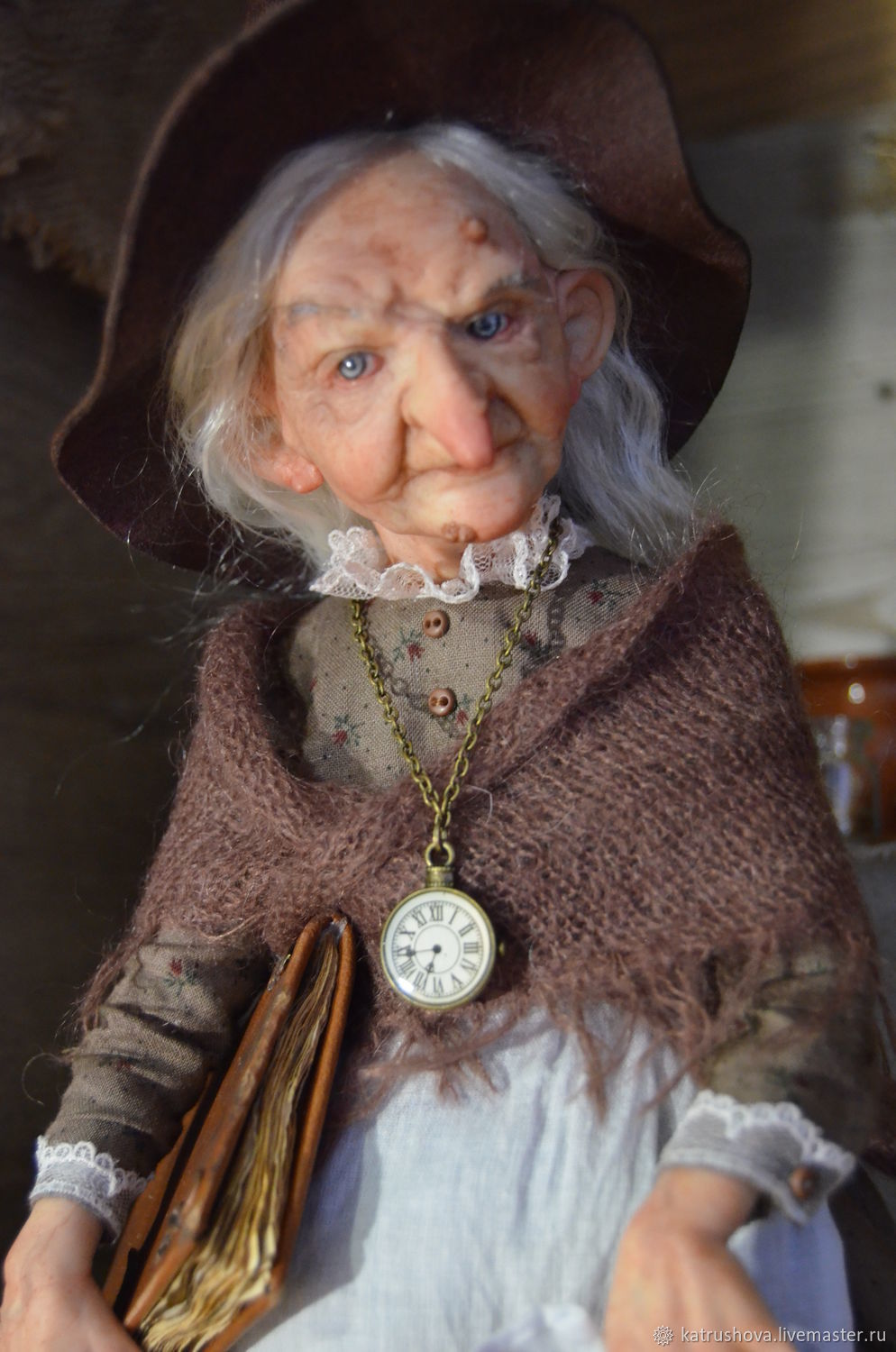 Крестная фея из золушки дисней. Бабушка фея. Бабуля фея. Фея крестная дисней. Добрые куклы.