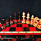 Шахматы подарочные расписные Маки, многослойная лакировка,яркие шахматы,деревянные шахматы, ручная роспись, маки,цветы, клетка,красный,подарок мужчине