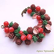 Украшения ручной работы. Ярмарка Мастеров - ручная работа Bracelet with cranberry berries, fir cones, pine twigs. Handmade.