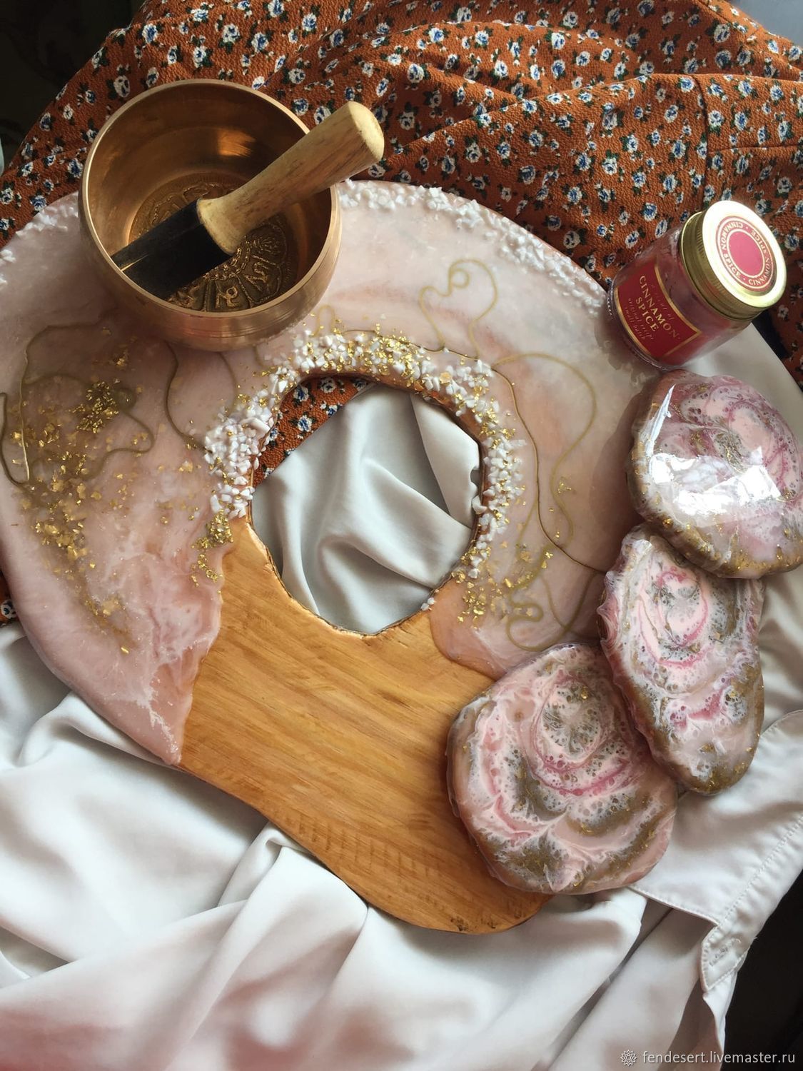 поднос с подстаканниками